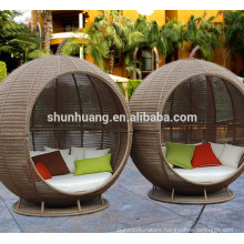 Outdoor furniture PE rattan day bed with canopy beach lounge chaise